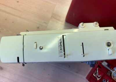 Bernina Record 830 Stiche