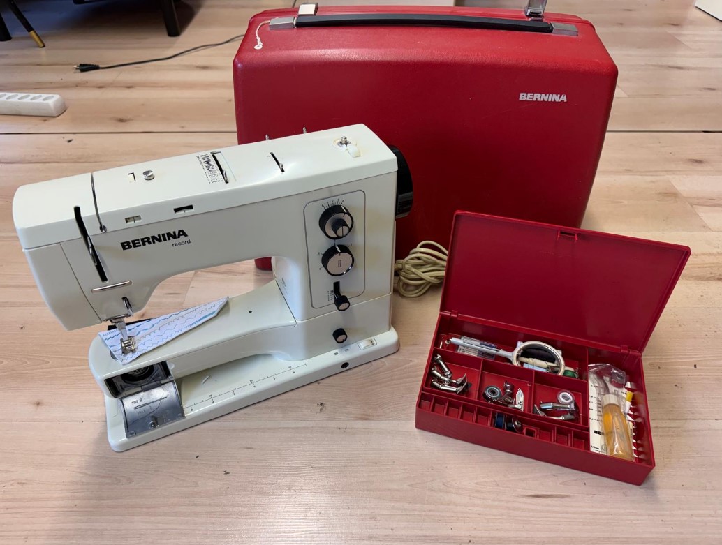 Bernina Record 830 mit Zubehör